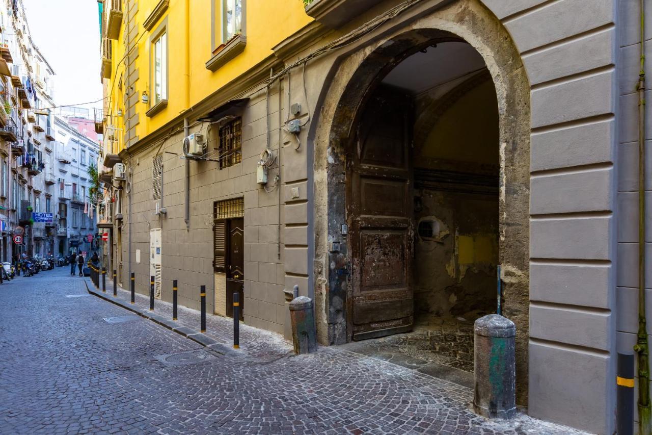 Apartment With Balcony In Palazzo Diaz By Wonderful Italy Nápoly Kültér fotó